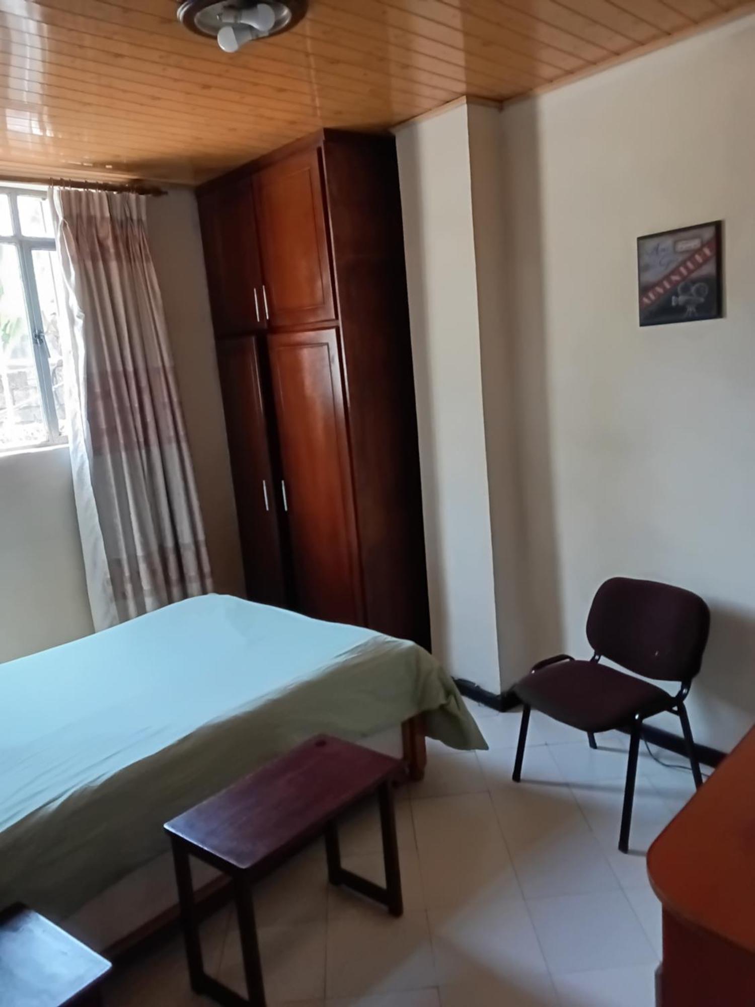 Wib Guesthouse Addis Abeba Buitenkant foto